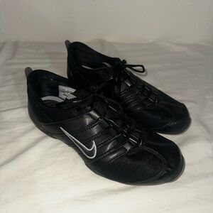 Y2K Nike black sneakers